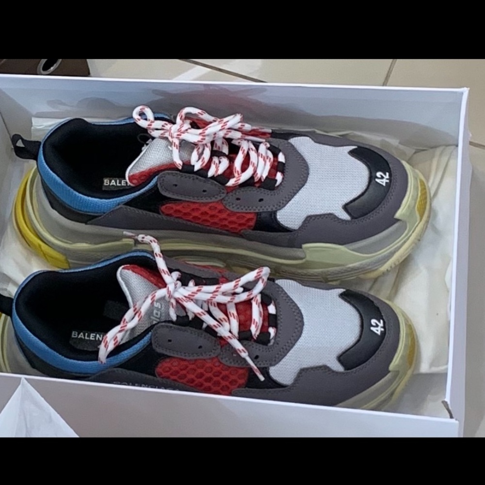 Balenciaga triple s